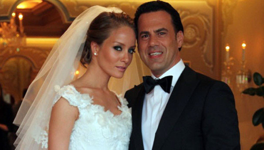 Eski eşinden Badeye sürpriz