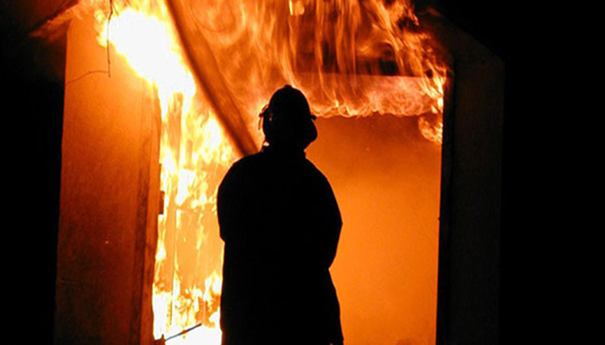 Eşini yatak odasına kilitleyip evi ateşe verdi O koca için yeni karar