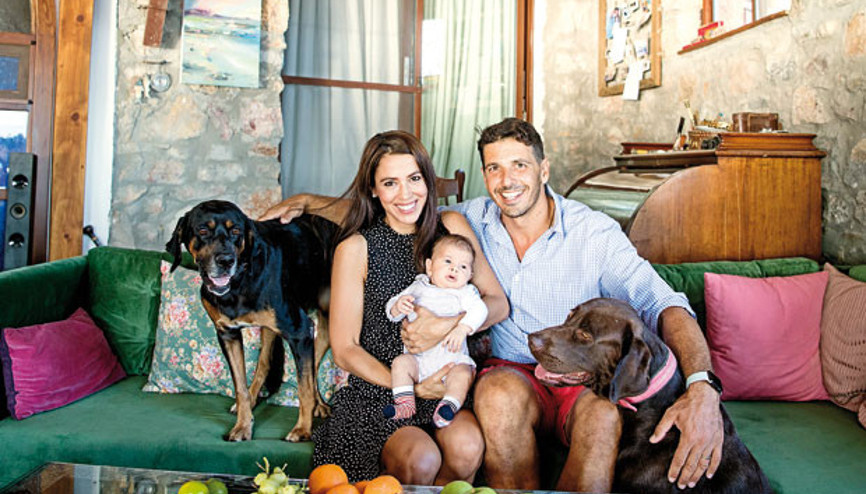 Tanem Sivardan şok sözler: Komşum evimize ateş etti