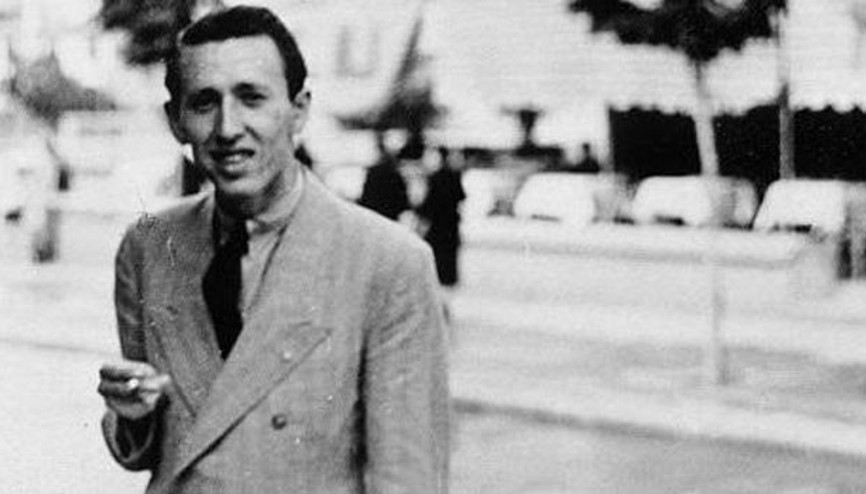 Orhan Veli Kanıkın aramızdan ayrılalı 67 yıl oldu.. İşte Orhan Velinin hayatı