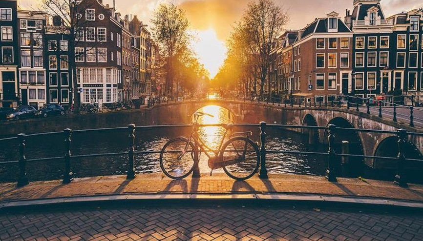 Kanallar şehri: Amsterdam Kanallar şehri: Amsterdam