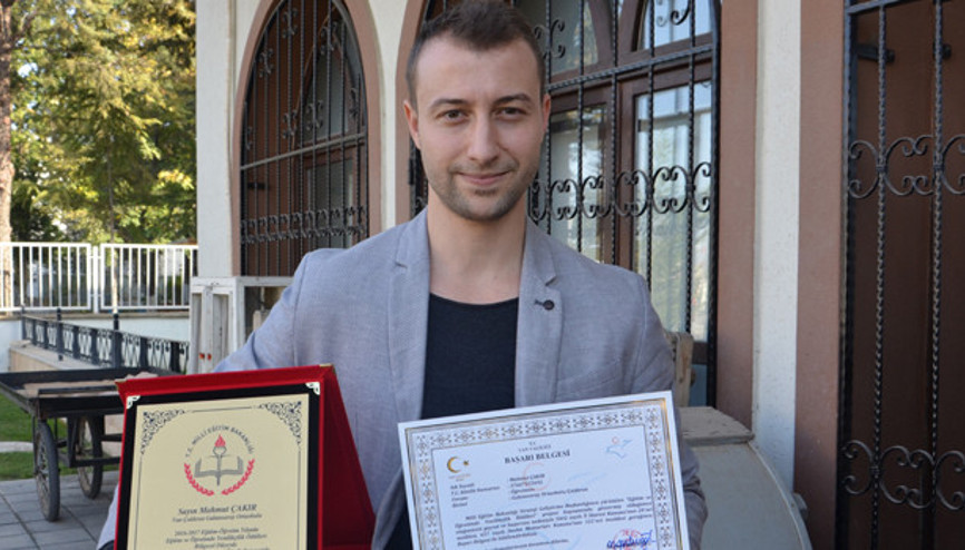 Rüzgar türbini yapan öğretmene ödül