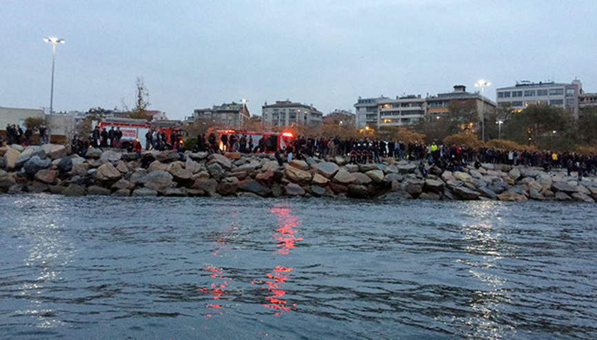 Moda sahilinde bir tuhaf ölüm... Kurtardılar yine atladı..