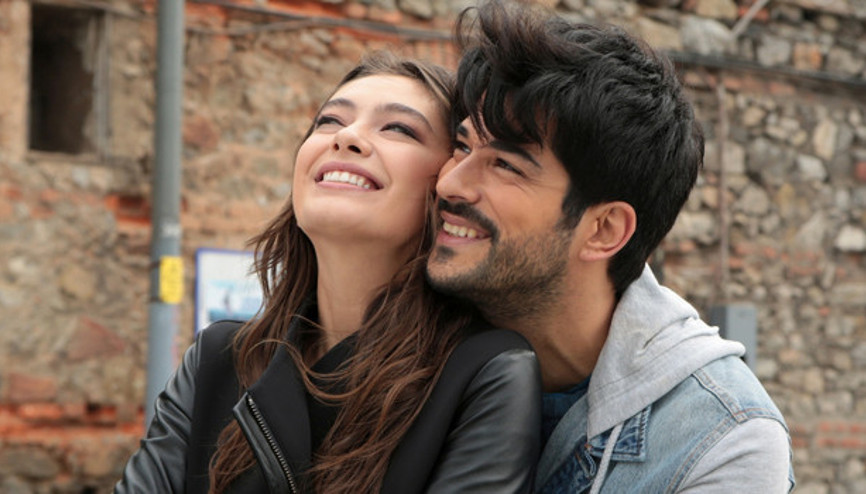 Kara Sevda dizisi 45. Uluslararası Emmy Ödül Töreninde  En İyi Pembe Dizi kategorisinde birinci oldu