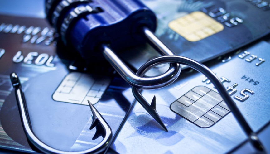 Yakalanmamak için  gerçekmiş gibi davranan truva atı