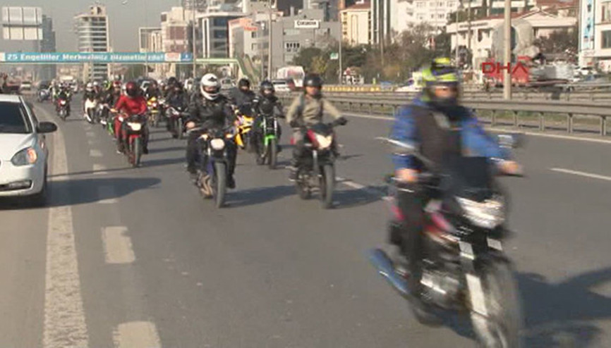 motosikletliler Turkstunt için toplandı