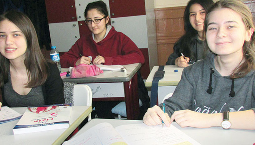 Liseye girişte son durum: 8. sınıf, 6 ders, 90 soru