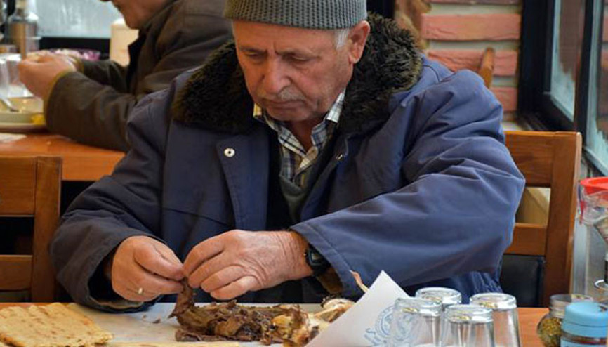 16 saatte pişiyor… Sivas’ta kahvaltıda yeniyor