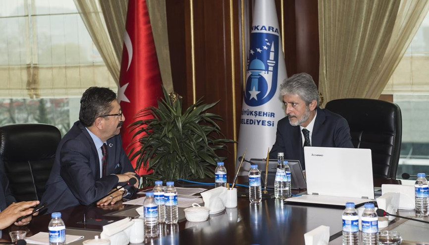 Tuna ile Tiryaki’nin MİA zirvesi Tuna ile Tiryaki’nin MİA zirvesi