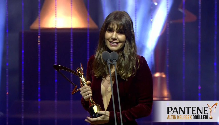 En İyi Kadın Oyuncu Ödülü | Pantene Altın Kelebek