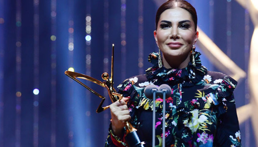 Bu ödülü susan ve susturulan kadınlar için alıyorum