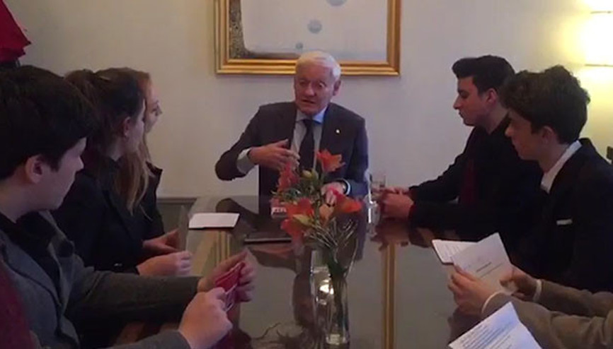 Nobel Kimya Ödülü sahibi Prof. Dr. Frank, Türk öğrencilerle