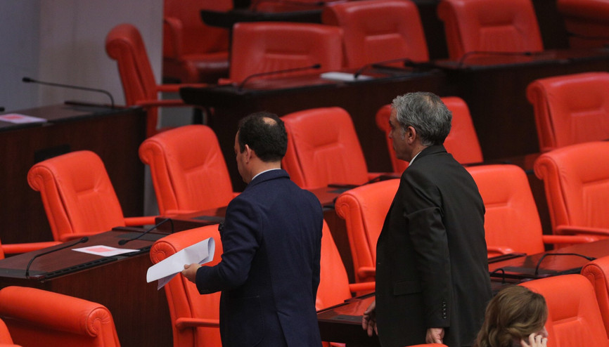 TBMMde bir ilk... HDPli Osman Baydemire Kürdistan cezası