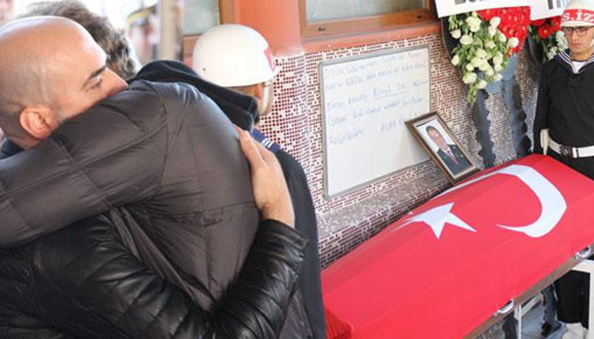 Toygar Işıklının gazi babası toprağa verildi Toygar Işıklının gazi babası toprağa verildi