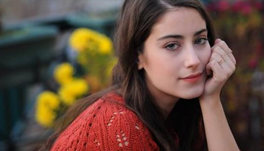 Hazal Kaya kimdir kaç yaşındadır