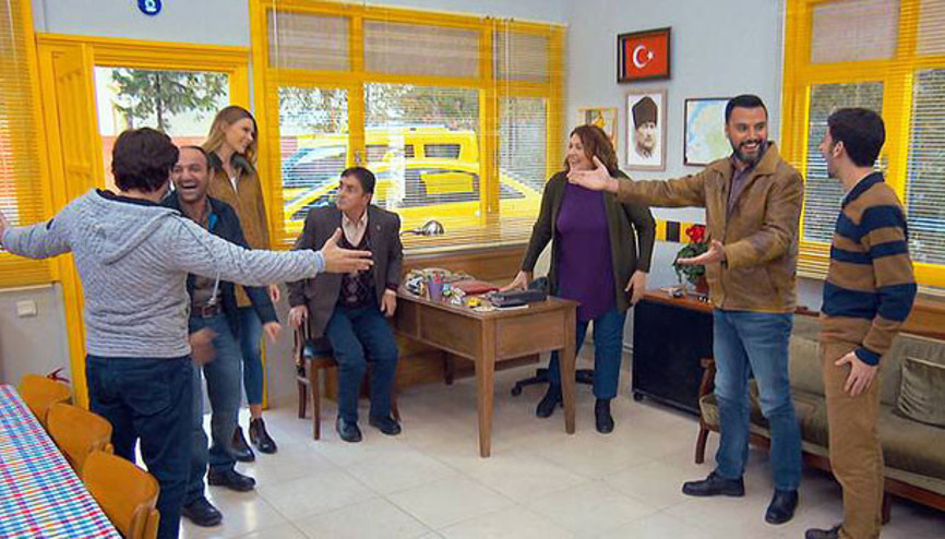 Dostlar Mahallesi ekranlara merhaba diyor.. İşte Dostlar Mahallesi oyuncuları