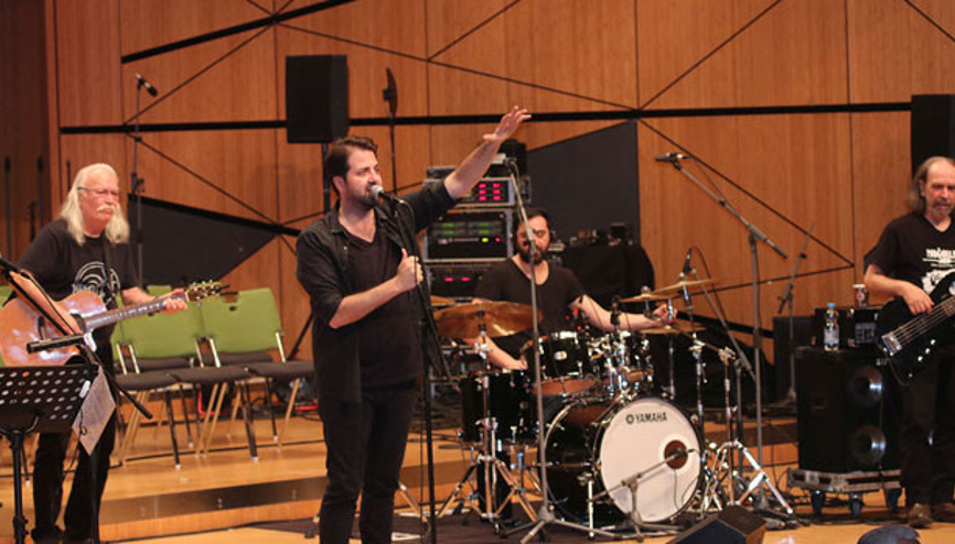 Moğollar, Darmstadium’da konser verdi