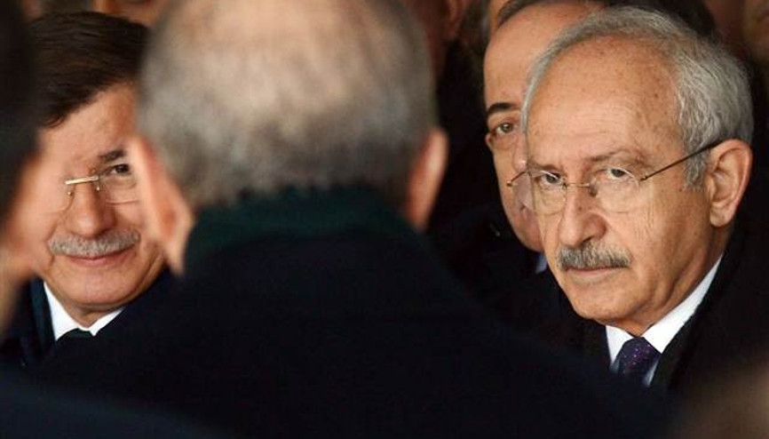 Cenazede soğuk rüzgarlar