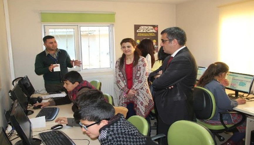 Başkan Vekili Yücelden TEGV Muradiye Öğrenim Birimine Ziyaret