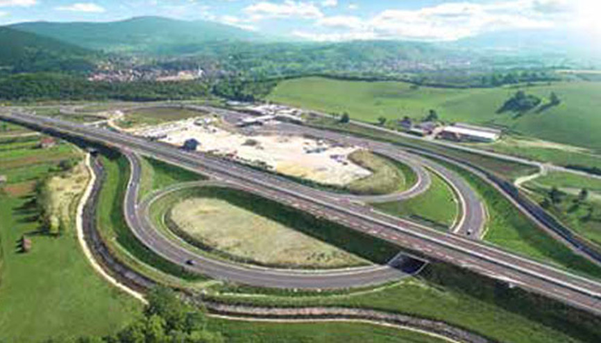 Yatırım yolunu Türkler yaptı Yatırım yolunu Türkler yaptı