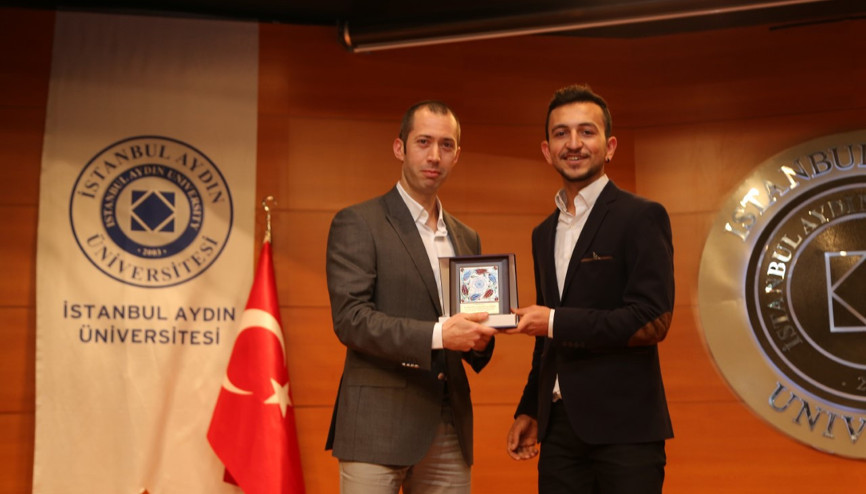 Yılın sorumluluk projesi Anadolu Efesten Yılın sorumluluk projesi Anadolu Efesten