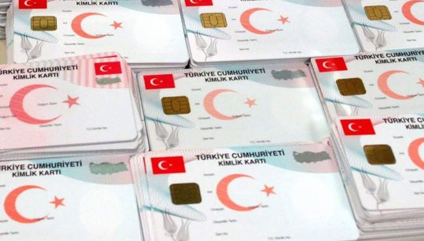 Yeni kimlik kartlarıyla ilgili telaşlandıran iddialara açıklama