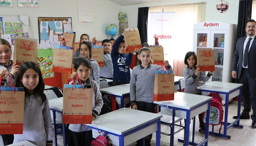 Bağışlanan kitaplarla kütüphane kuruldu Bağışlanan kitaplarla kütüphane kuruldu