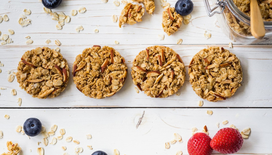 Tatlı krizine sağlıklı çözüm: Granola bar