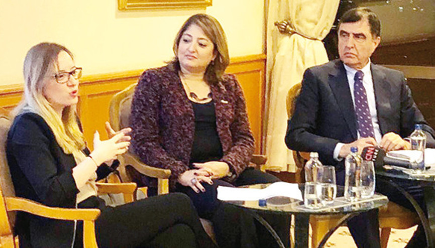 Medyada kadının rolünü arttırmalı