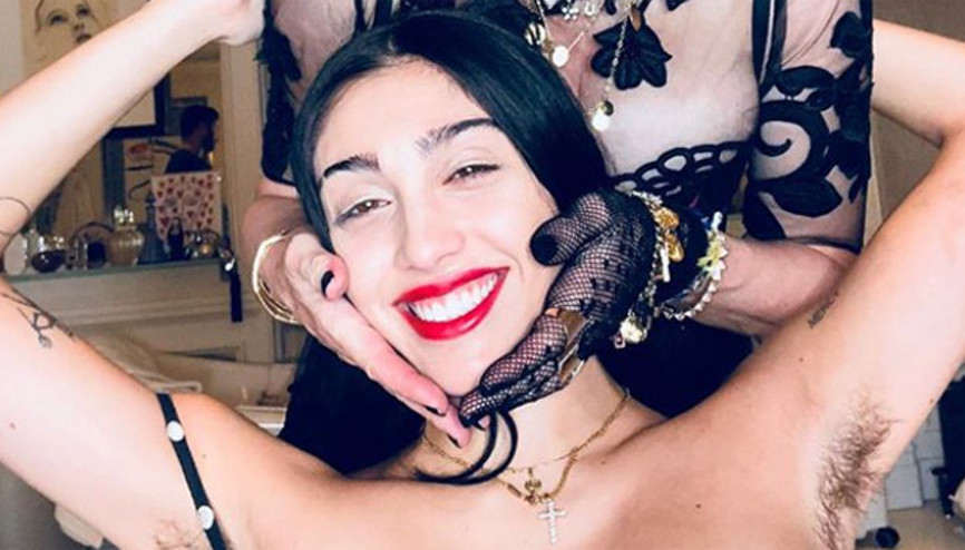 Madonnanın kızı sosyal medyayı salladı