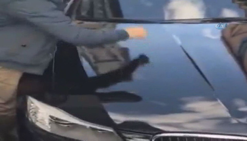 Uygunsuz parka gösterdiği tepki şaşkına çevirdi