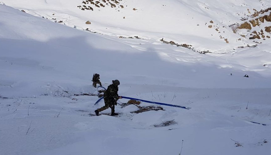 Vanda ele geçirildi Askerleri şaşırtan sığınak