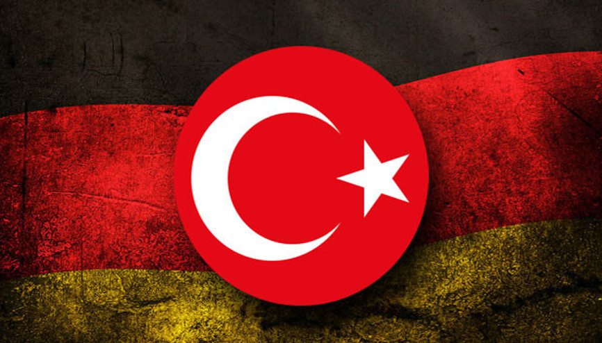 Türkiye de, Almanya da benim vatanım Türkiye de, Almanya da benim vatanım