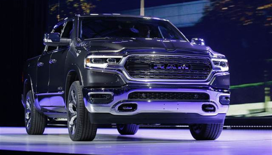 Ve yılın ilk şovu başladı; İşte nefes kesen otomobiller