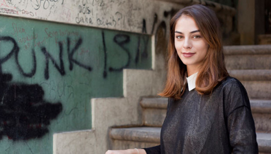 Mehmetçik Kutül Amare dizisinin Victoriası Eva Dedova kimdir, kaç yaşındadır