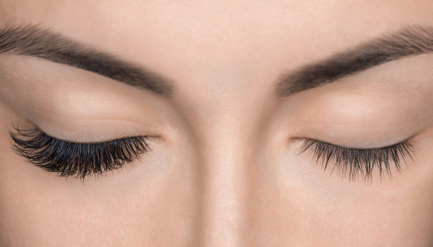Ceylan gibi gözlere sahip olmanızı sağlayacak 3 kirpik bakım önerisi