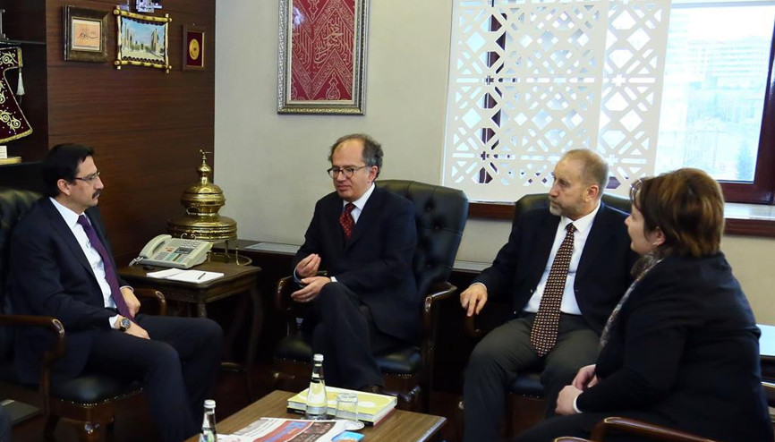 Göçmenler için iş birliği