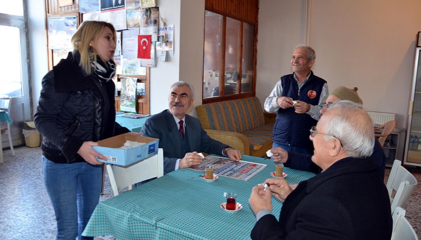 Kendisini aldatan kocasından boşandı Böyle kutladı...