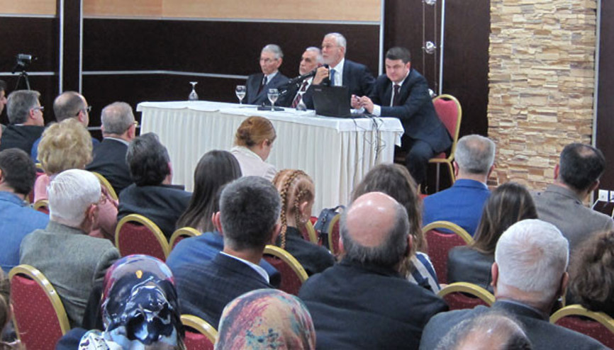 Kiremitleri bile değiştiremiyorduk