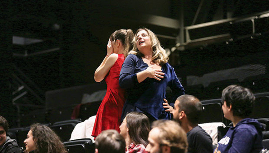 Sahnede farklı bir iş görmek isteyenlere…