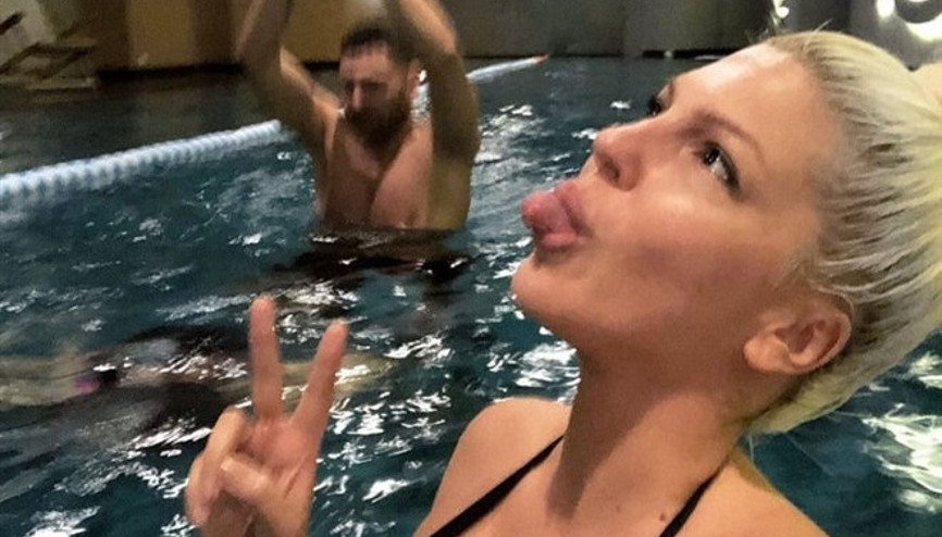 Jelena, paylaşımı ile yine olay yarattı