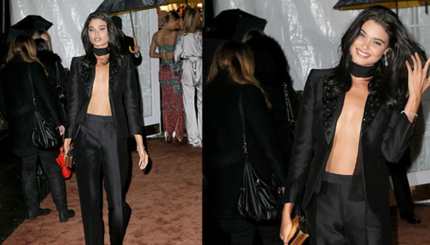 Cesur seçim:  Üstsüz takım elbise