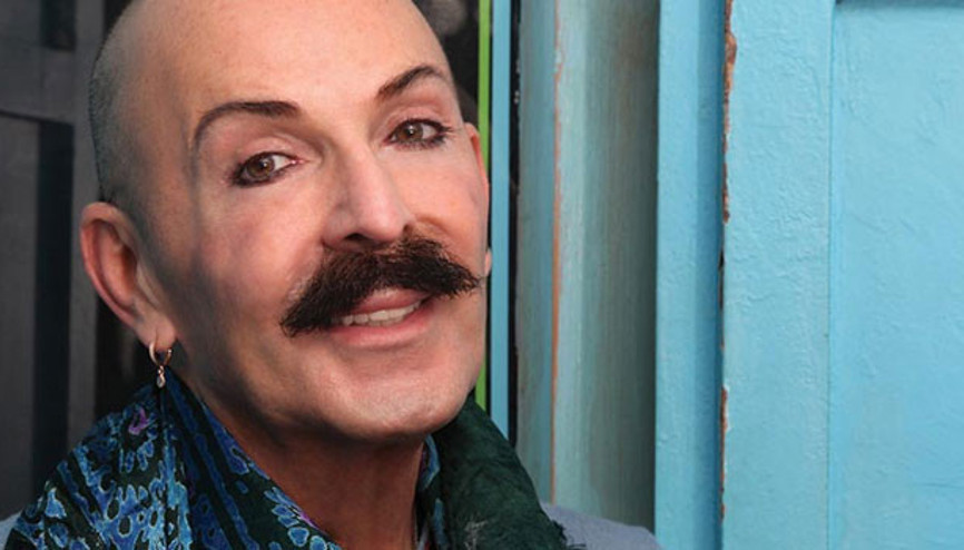 Bütün vücudunu sigortalattı