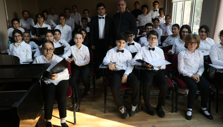 Ortaokul korosu ‘Grand Prix’ kazandı Ortaokul korosu ‘Grand Prix’ kazandı