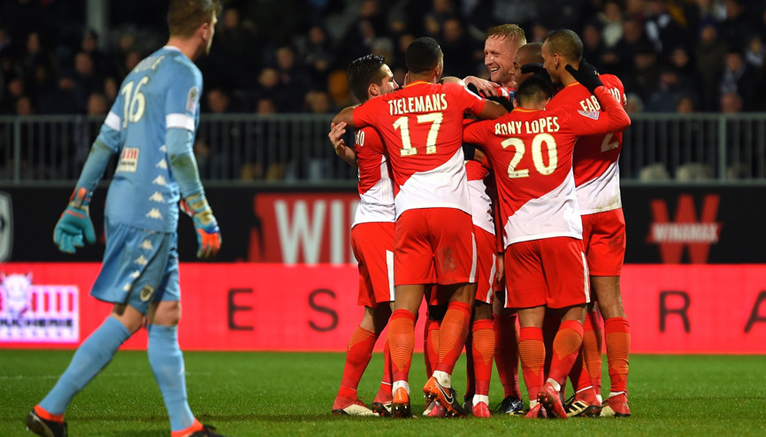 Monaco Angerse acımadı (ÖZET)