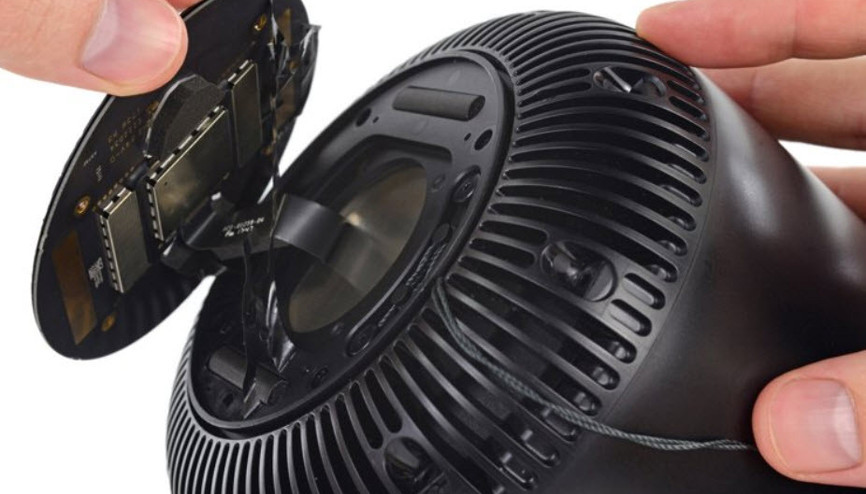 Appleın akıllı hoparlörü HomePodu paramparça ettiler