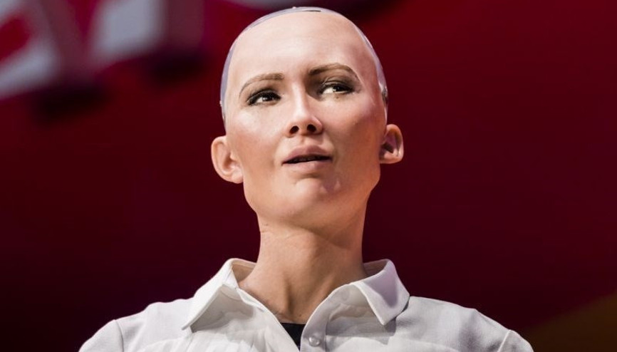 Vatandaş robot Sophia sorularınızı sosyal medyadan yanıtlayacak