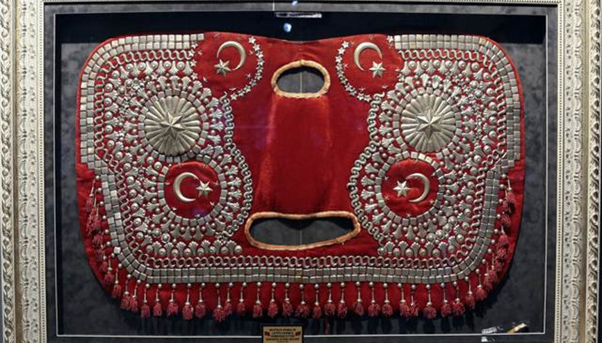 Atatürkün Latife Hanıma hediye ettiği atın eyeri satışta