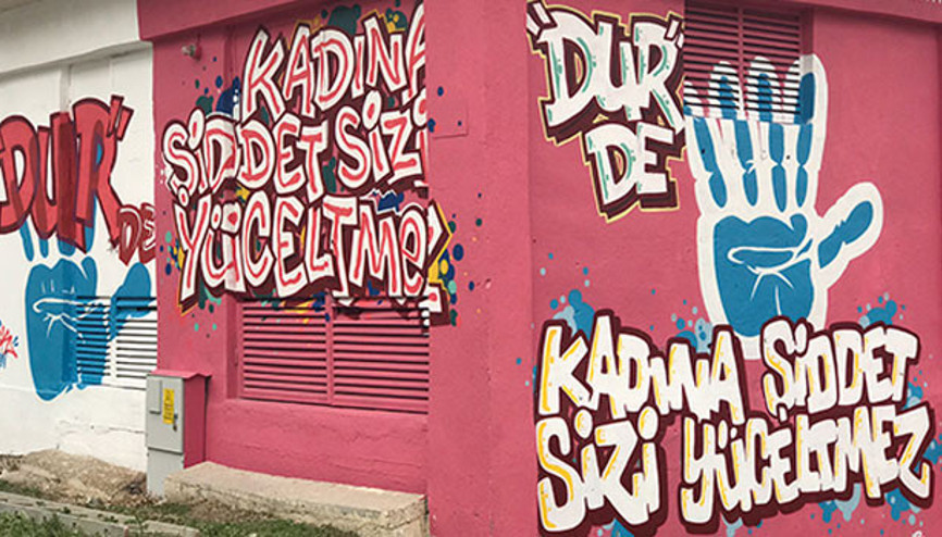 Trafolara sosyal mesaj