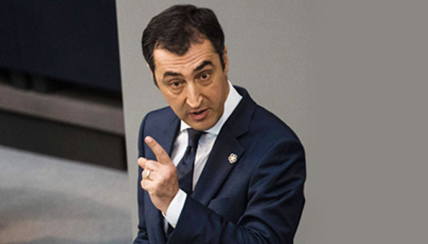 Alman Meclisi’nde Deniz Yücel tartışması